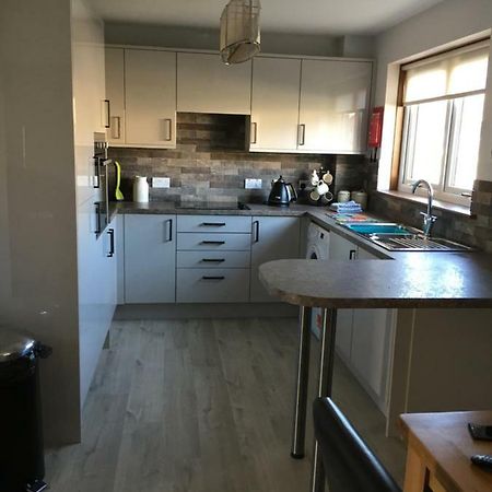 Christiesholidayhomes Авимор Екстериор снимка
