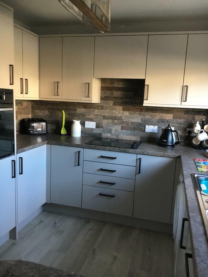 Christiesholidayhomes Авимор Екстериор снимка
